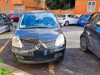 Usata Renault Modus 75 CV (55 kW) 2007 Nero Monovolume