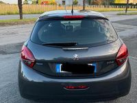 Usata Peugeot 208 102 CV (75 kW) 2016 Grigio Utilitaria