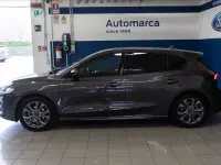 Usata Ford Focus ST-Line 125 CV (91 kW) 2023 Grigio metallizzato Berlina