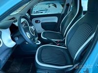 Usata Renault Twingo 30 kW (42 CV) 2022 Bluazzurro Utilitaria