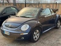 Usata VW New Beetle 75 CV (55 kW) 2007 Blu Utilitaria