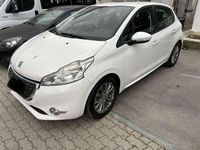 Begagnad Peugeot 208 Allure 82 HK (60 kW) 2016 Vit Halvkombi