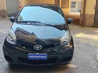 Usata Toyota Aygo Connect Style 68 CV (50 kW) 2011 Nero pastello Utilitaria