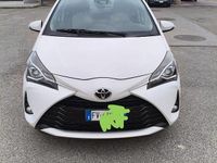 Usata Toyota Yaris 72 CV (52 kW) 2019 Bianco Berlina