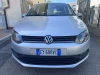 Usata VW Polo Trendline 60 CV (44 kW) 2015 Argento Berlina