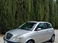 Usata Lancia Ypsilon 69 CV (50 kW) 2005 Grigio Utilitaria