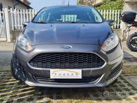 Usata Ford Fiesta Business Edition 75 CV (55 kW) 2016 Grigio Berlina