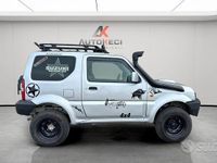 Usata Suzuki Jimny 86 CV (63 kW) 2009 Argento SUV
