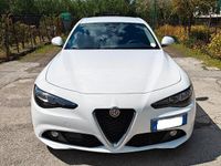 Usata Alfa Romeo Giulia 150 CV (110 kW) 2018 Bianco Berlina