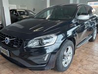Usata Volvo XC60 R-Design Momentum 181 CV (133 kW) 2014 Blu SUV