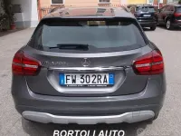 Usata Mercedes GLA200 Business 136 CV (100 kW) 2019 Grigio SUV