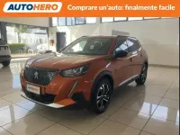 Usata Peugeot 2008 Allure 101 CV (74 kW) 2022 Arancio SUV
