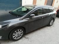 Usata Ford Focus 120 CV (88 kW) 2017 Grigio Station wagon