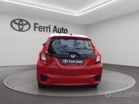 Usata Honda Jazz Trend 102 CV (75 kW) 2017 Rosso Utilitaria