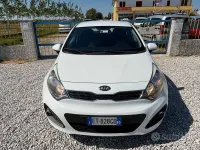Usado Kia Rio EX 75 CV (55 kW) 2013 Blanco Berlina