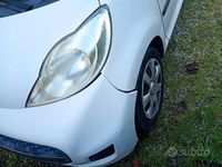 Käytetty Peugeot 107 68 HP (50 kW) 2008 Valkoinen Viistoperä