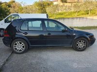 Usata VW Golf IV 101 CV (74 kW) 2002 Nero Berlina