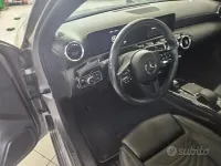 Usata Mercedes A180 Premium 116 CV (85 kW) 2020 Antracite metallizzato Berlina