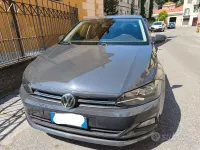 Usata VW Polo 95 CV (69 kW) 2018 Grigio Utilitaria