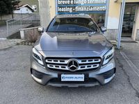 Usata Mercedes GLA180 Premium 122 CV (89 kW) 2019 Grigio SUV