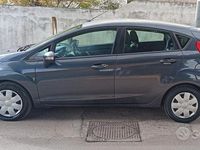 Usata Ford Fiesta Titanium 68 CV (50 kW) 2008 Grigio Utilitaria