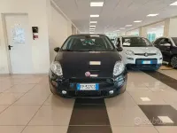 Usata Fiat Punto Street 95 CV (69 kW) 2018 Nero Utilitaria