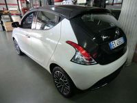 Usata Lancia Ypsilon 69 CV (50 kW) 2015 Bianco Utilitaria