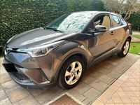 Usata Toyota C-HR 116 CV (85 kW) 2017 Grigio SUV