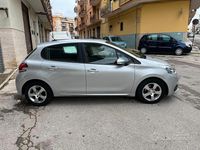 Usata Peugeot 208 Active 74 CV (54 kW) 2016 Grigio Utilitaria