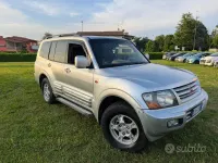 Usata Mitsubishi Pajero 165 CV (121 kW) 2001 Grigio SUV