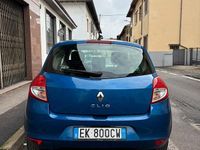 Usata Renault Clio III 75 CV (55 kW) 2011 Berlina