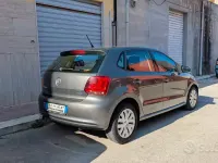Usata VW Polo 90 CV (66 kW) 2010 Grigio Utilitaria