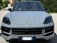 Usata Porsche Cayenne 354 CV (260 kW) 2024 Grigio SUV