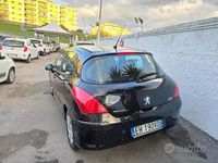 Usata Peugeot 308 Active 93 CV (68 kW) 2012 Nero Berlina