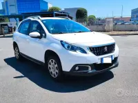 Usata Peugeot 2008 Allure 82 CV (60 kW) 2018 Bianco SUV