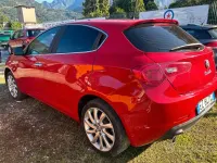 Usata Alfa Romeo Giulietta Distinctive 150 CV (110 kW) 2015 Rosso Utilitaria