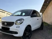Begagnad Smart ForFour Passion 71 HK (52 kW) 2015 Vit Halvkombi