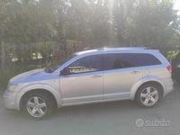 Usata Dodge Journey 140 CV (102 kW) 2008 Grigio SUV