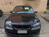 Begagnad BMW 318 143 HK (105 kW) 2008 Svart Kombi