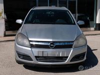 Usata Opel Astra 120 CV (88 kW) 2005 Grigio Berlina