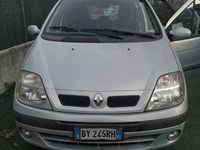 Usata Renault Scénic LIMITED 107 CV (78 kW) 2002 Grigio Monovolume