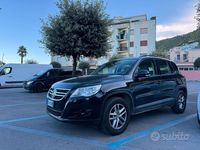 Usata VW Tiguan 140 CV (102 kW) 2010 Nero SUV