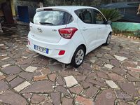 Używany Hyundai i10 69 KM (50 kW) 2016 Biały Hatchback
