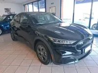 Usata Ford Mustang Standard Range 136 CV (100 kW) 2021 Nero Station wagon