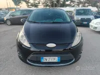Usata Ford Fiesta Titanium 82 CV (60 kW) 2009 Nero Berlina