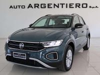 Usata VW T-Roc Life 150 CV (110 kW) 2025 Petroleum blue met SUV
