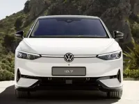 Usata VW ID.7 GTX 88 kW (121 CV) 2024 Argento Utilitaria