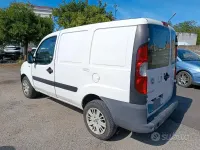 Usata Fiat Doblò 105 CV (77 kW) 2007 Bianco Monovolume