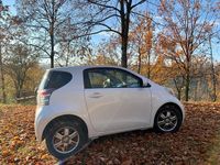 Usata Toyota iQ 68 CV (50 kW) 2009 Bianco metallizzato Utilitaria