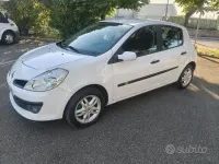 Usata Renault Clio II 111 CV (81 kW) 2006 Bianco Berlina